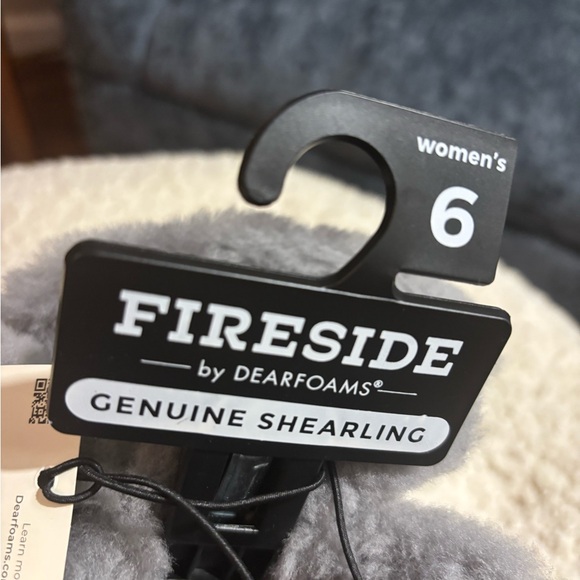 FIRESIDE BY DEARFOAMS Women's Byron Bay Shearling Slipper, size 6 NEW! NWTS - Picture 5 of 7